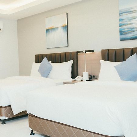 NS Royal Hotel Cebu Dış mekan fotoğraf