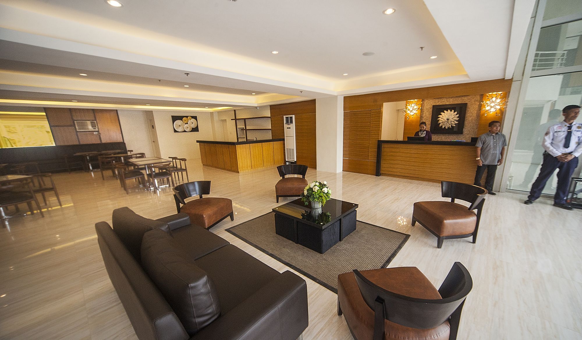 NS Royal Hotel Cebu Dış mekan fotoğraf