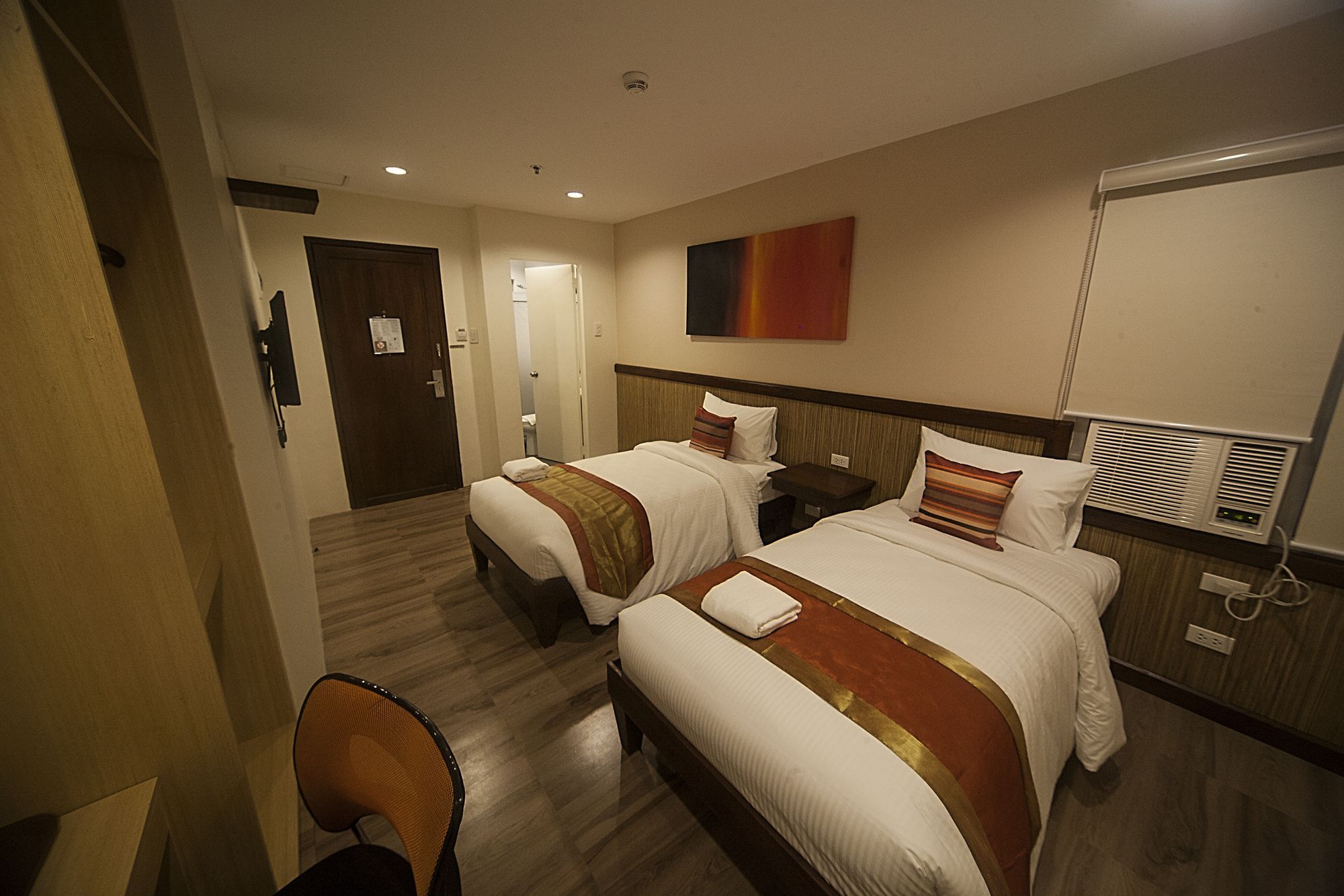 NS Royal Hotel Cebu Dış mekan fotoğraf